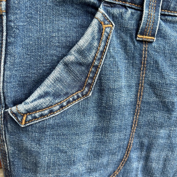 Levi’s Women’s Blue Denim Capri Jeans with Elastic in Waistband Size 10 - Picture 8 of 8